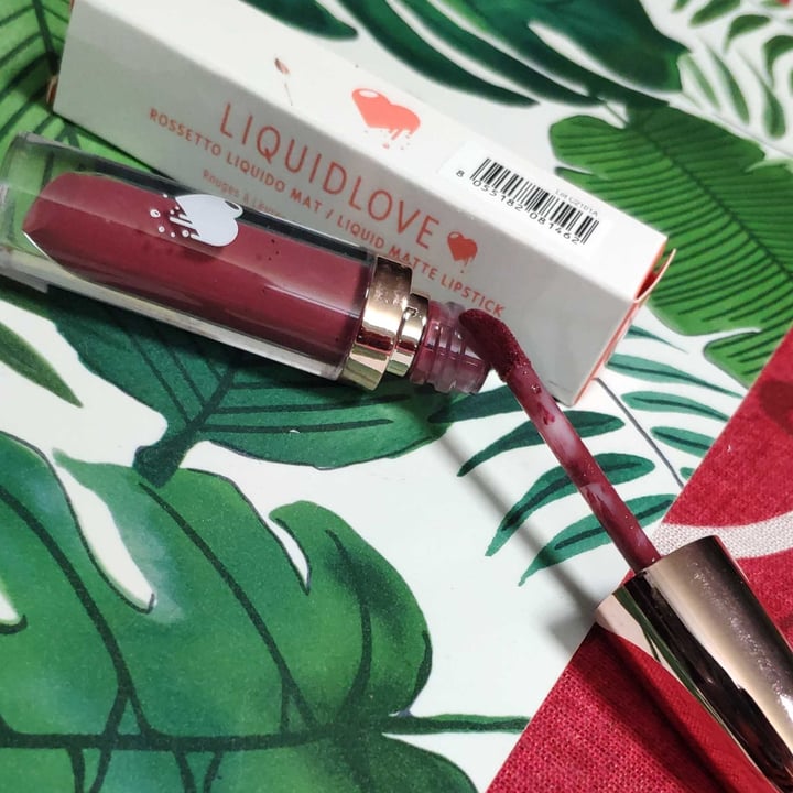 photo of Clio Makeup Liquidlove 1982 shared by @mikic81 on  05 Apr 2022 - review