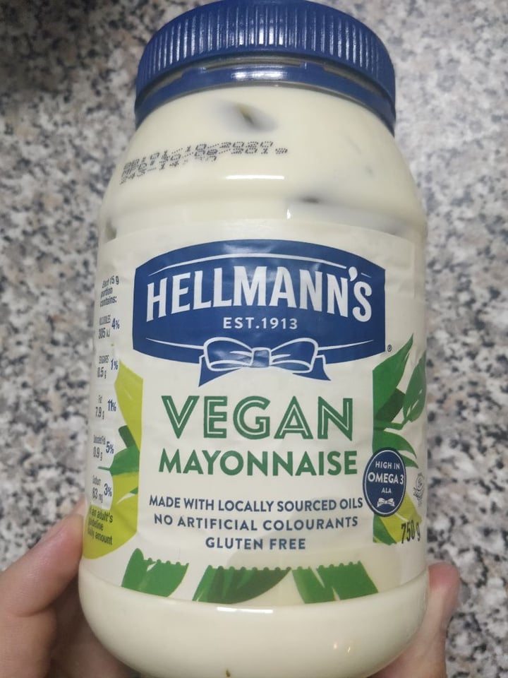 photo of Hellmann’s Hellman’s Vegan Mayonnaise shared by @blaine on  11 Dec 2019 - review