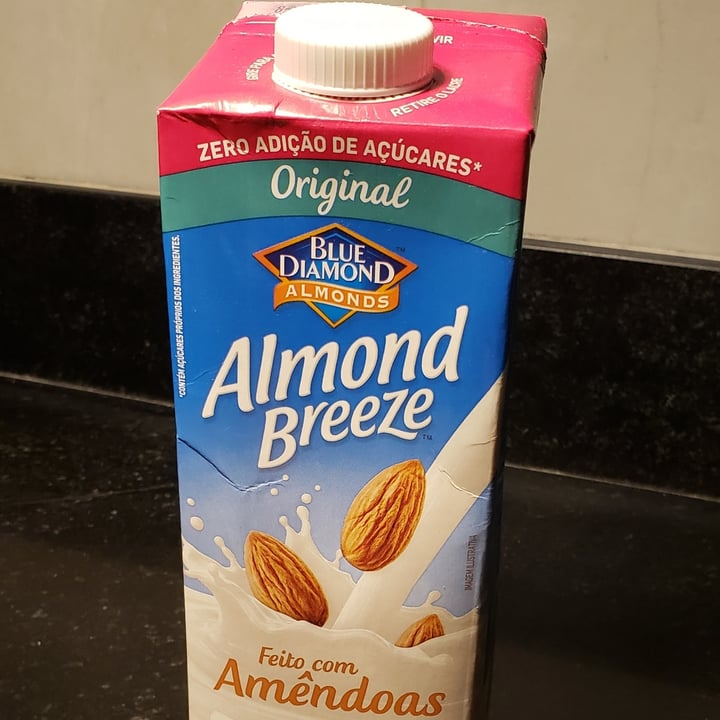 review photo of Blue Diamond Almond Breeze Zero shared by @eduardonba on 18 Oct 2022 - review