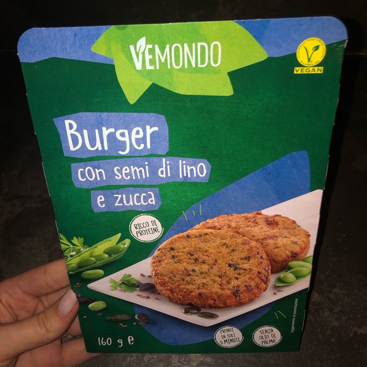 review photo of Vemondo 2 burger con semi di lino e zucca shared by @aifos2509 on 13 Nov 2022 - review