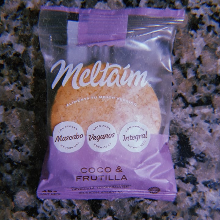 photo of Meltaím Alfajor Coco & Frutilla shared by @nanicuadern on  27 Feb 2021 - review