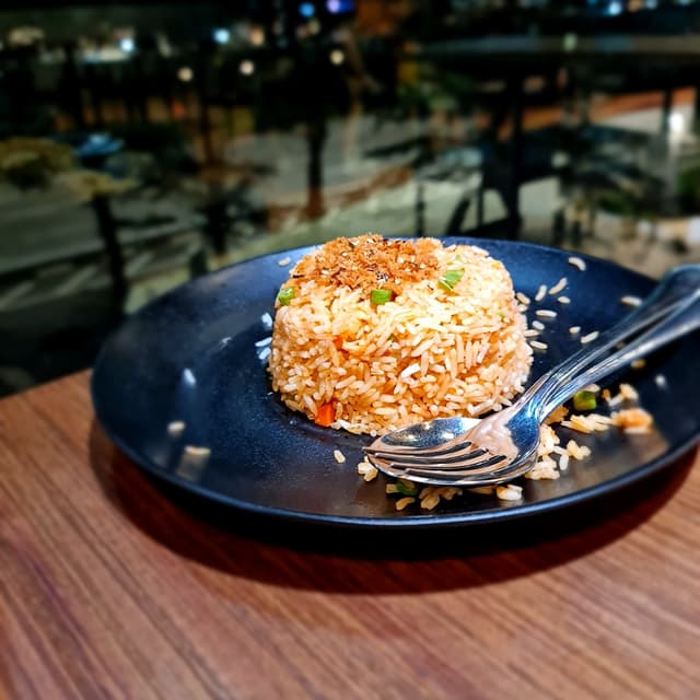 菜肴“Tom Yum Fried Rice Without  Egg”的照片