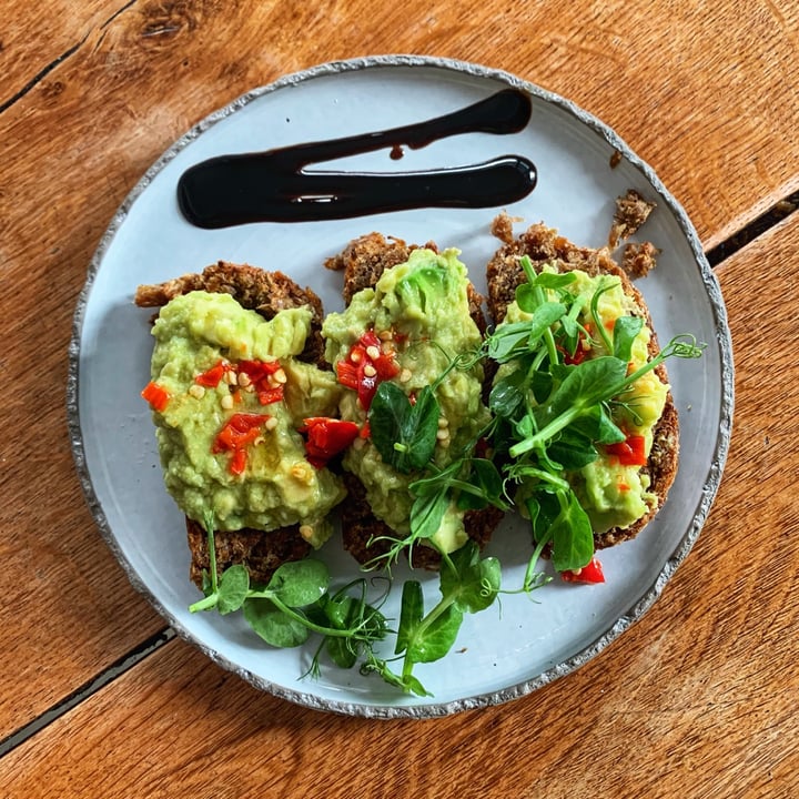 photo of Scheckter's RAW Gourmet Avo toast starter shared by @anthea on  04 Apr 2021 - review