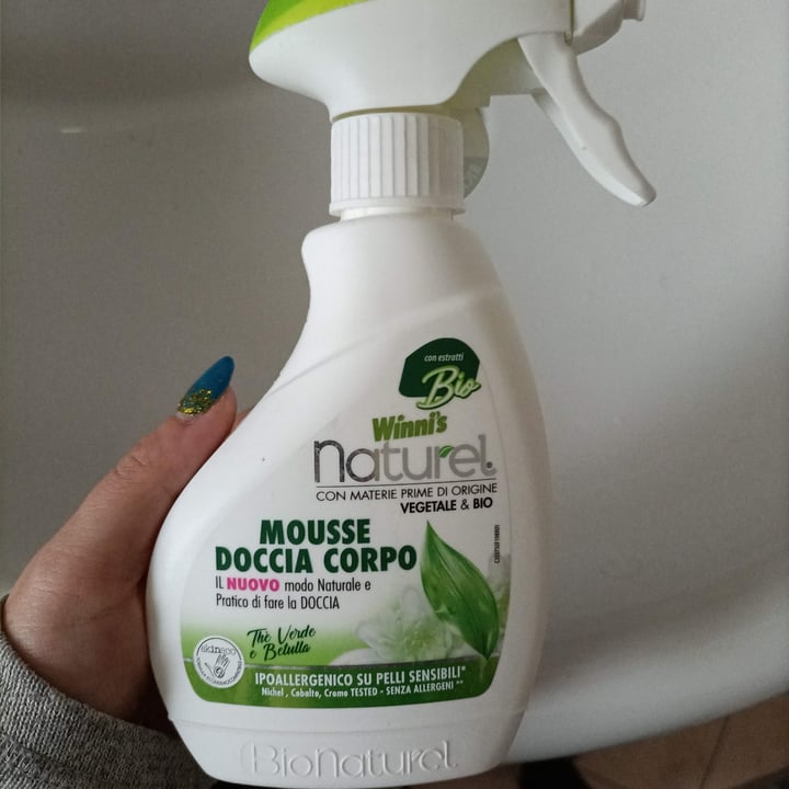 photo of Winni's Naturel mousse doccia corpo shared by @elisaraja8 on  09 Oct 2022 - review