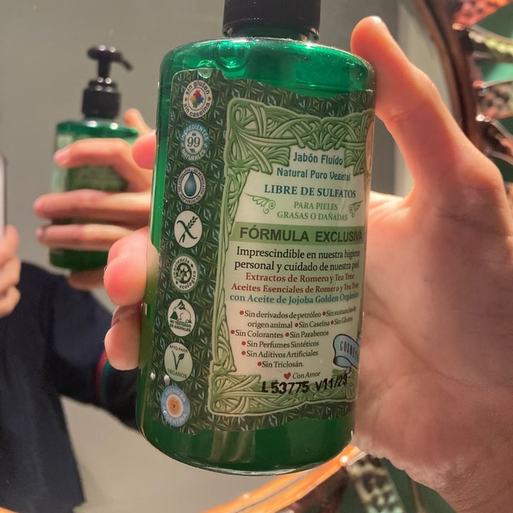 review photo of Boti-K JabĂłn Fluido Romero Tea Tree shared by @umi13 on 09 Aug 2022 - review