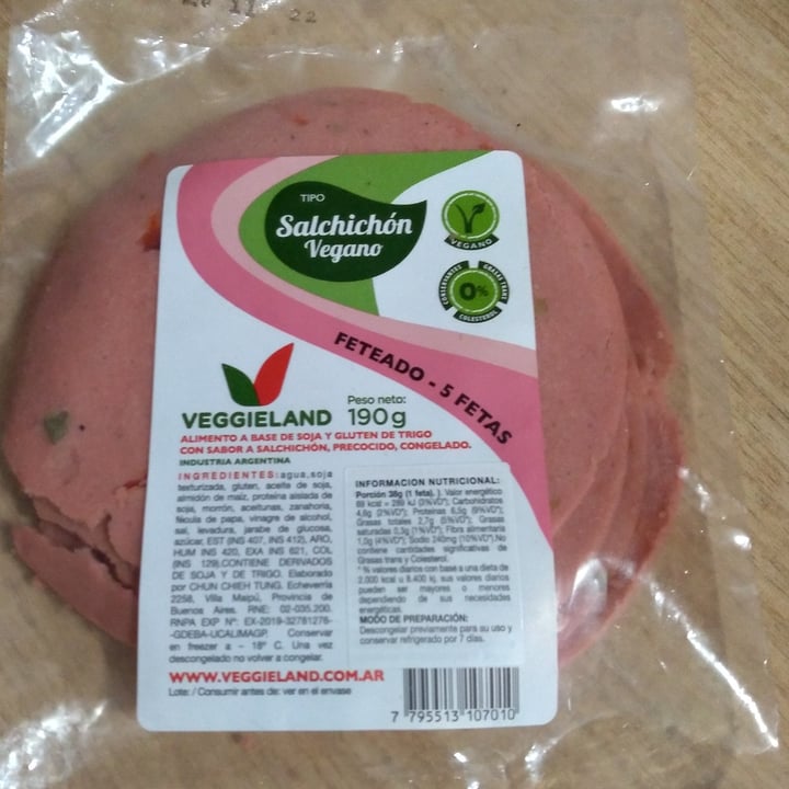 review photo of Veggieland Salchichon primavera shared by @fernandantiespecista on 13 Sep 2022 - review