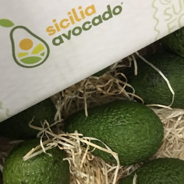 review photo of Sicilia Avocado Avoca Sicilia Hass shared by @reverslab on 31 Mar 2022 - review