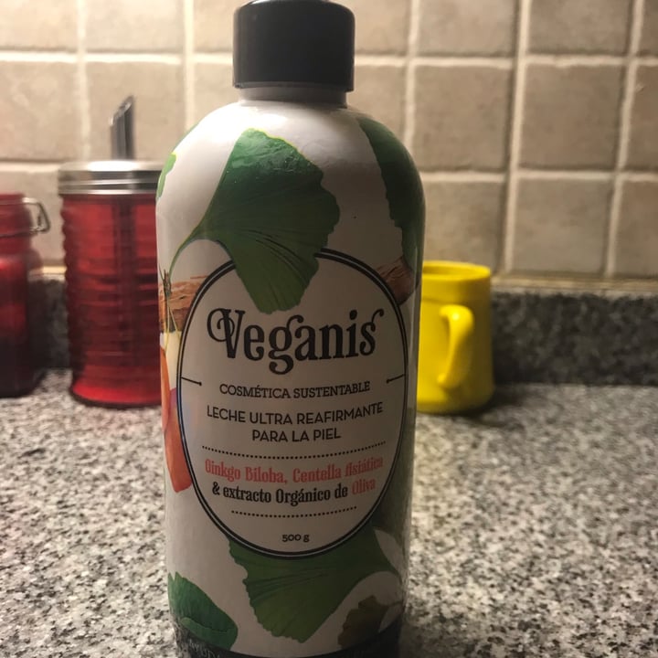 review photo of Veganis LECHE ULTRA REAFIRMANTE PARA LA PIEL con Ginkgo Biloba, Centella Asiática, Cafeína y extracto Orgánico de Oliva shared by @carinagomez99 on 05 Sep 2020 - review