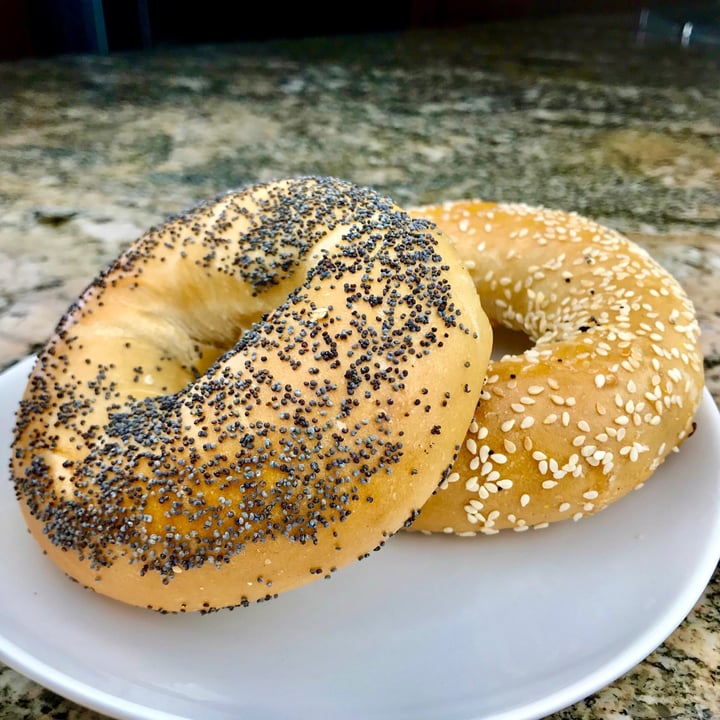 photo of Ben & Esther's Bagels and Deli Bagels shared by @pdxveg on  11 Mar 2021 - review