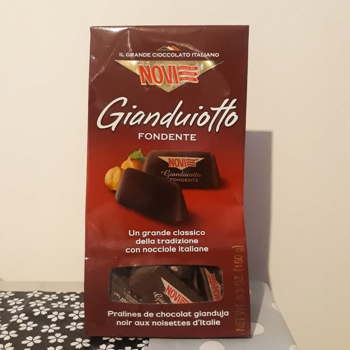 review photo of Novi Gianduiotto fondente shared by @monikavegan on 29 Dec 2021 - review