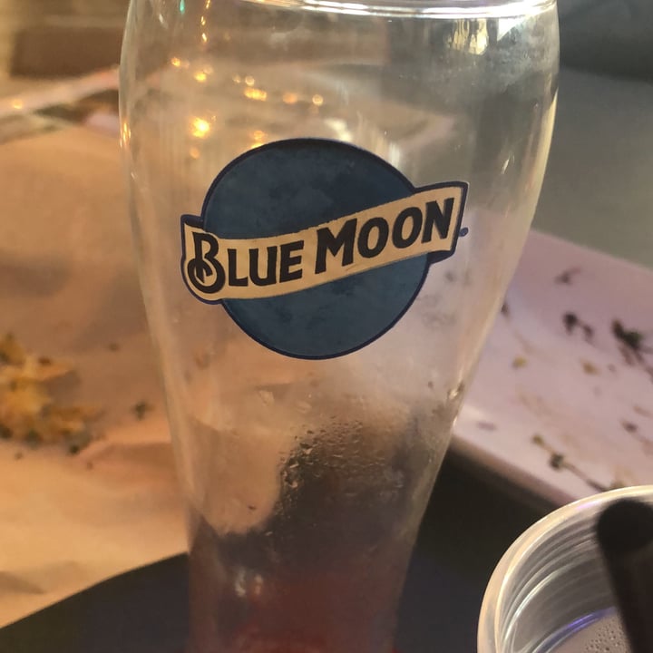 photo of Blue Moon Belgian White shared by @malulemos on  01 Jun 2022 - review
