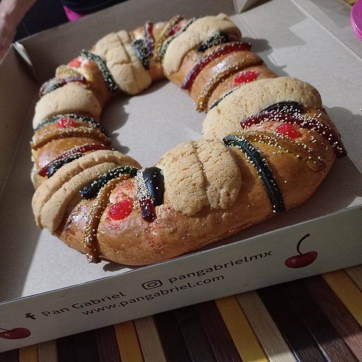 review photo of Pan Gabriel Rosca de reyes shared by @luciaromo on 14 Jan 2022 - review