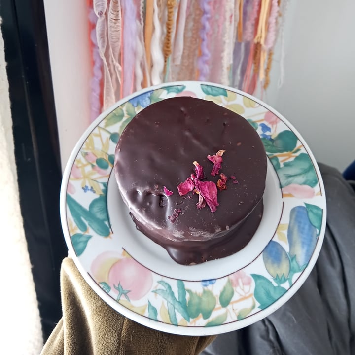 review photo of siembra pasteleria vegetal Alfajor Patagonico shared by @camsss on 11 Sep 2022 - review