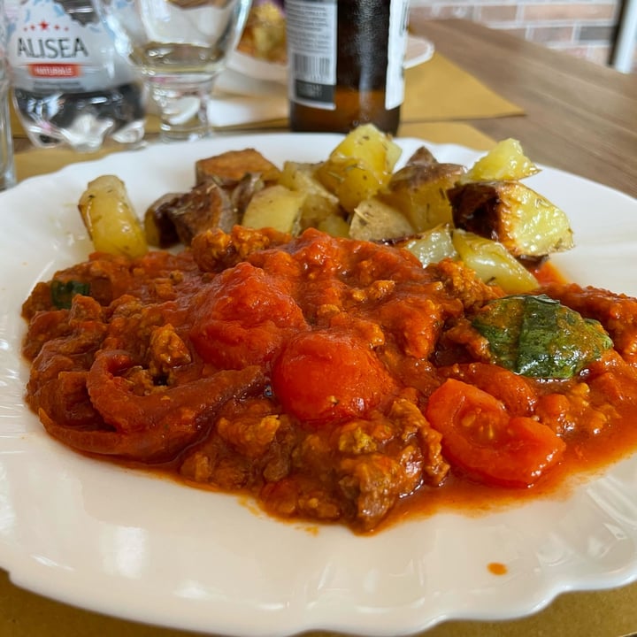 photo of Wow. Polpette vegane shared by @lelleem on  19 Feb 2022 - review