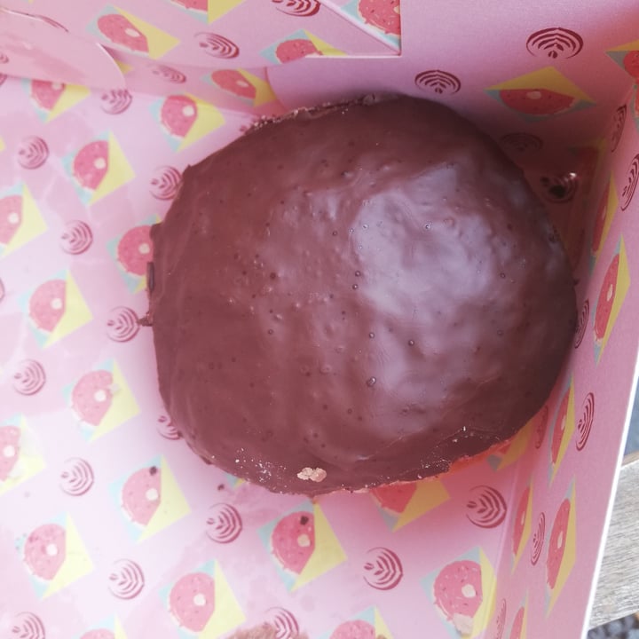 photo of Brammibal's Donuts Boston Cream Donut shared by @lieselotte on  16 May 2020 - review