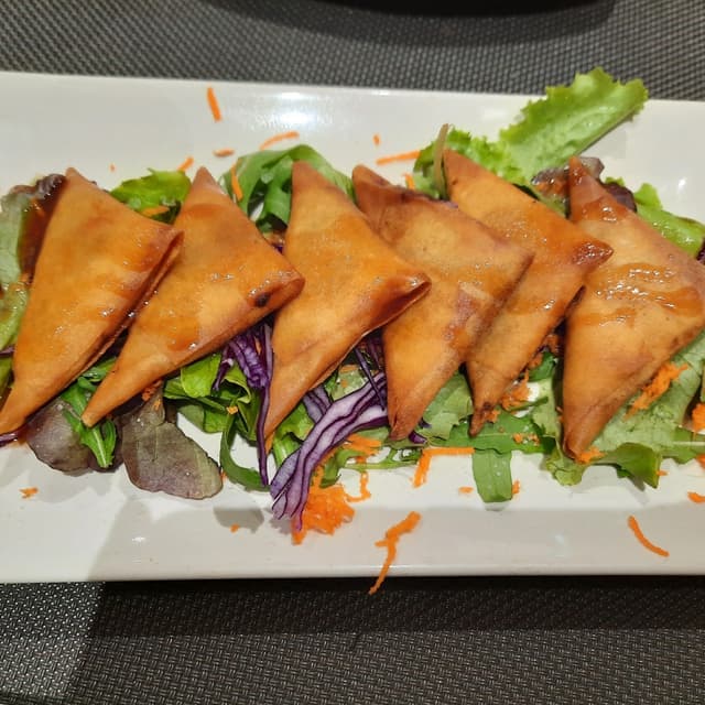 「Samosas」の料理の写真