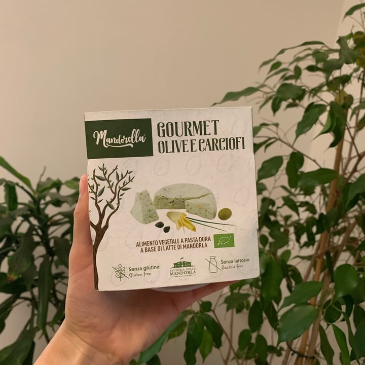 review photo of Mandorella Gourmet Olive E Carciofi shared by @auragricia on 22 May 2022 - review