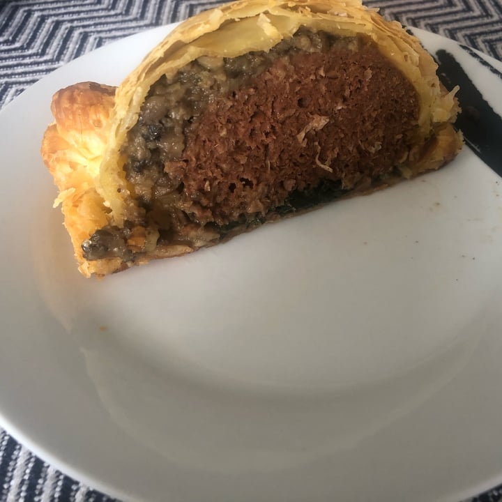 review photo of Woolworths Food Beef-Style Wellington shared by @changingthegame on 25 Dec 2021 - review