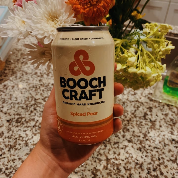 review photo of Boochcraft Spiced Pear Hard Kombucha shared by @veganhotchip on 29 Nov 2020 - review