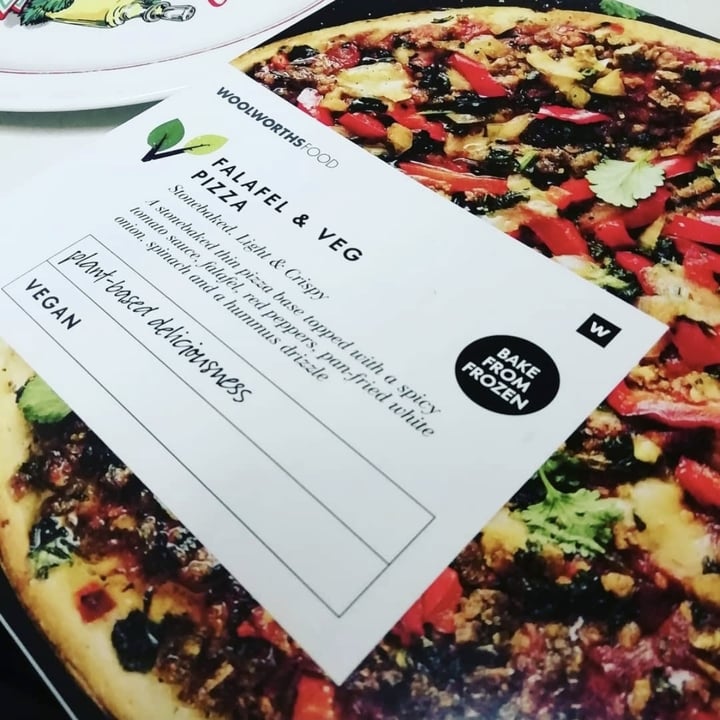review photo of Woolworths Food Falafel & veg pizza shared by @vnm11 on 12 Apr 2022 - review