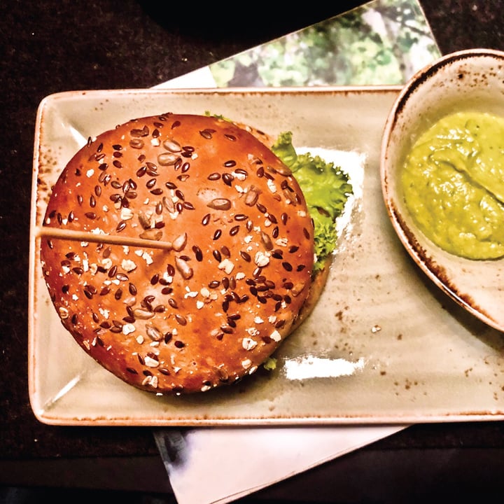 review photo of Hans Im Glück German Burgergrill Angerling Burger shared by @alettertovegans on 31 Aug 2019 - review