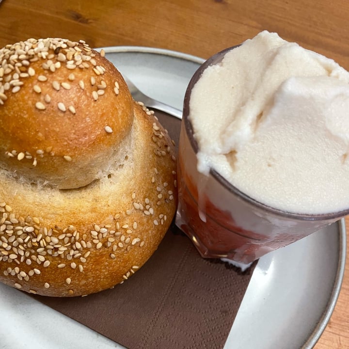 review photo of Terra² Brioche e granita Avola e Fragola shared by @beamonor on 06 Apr 2022 - review