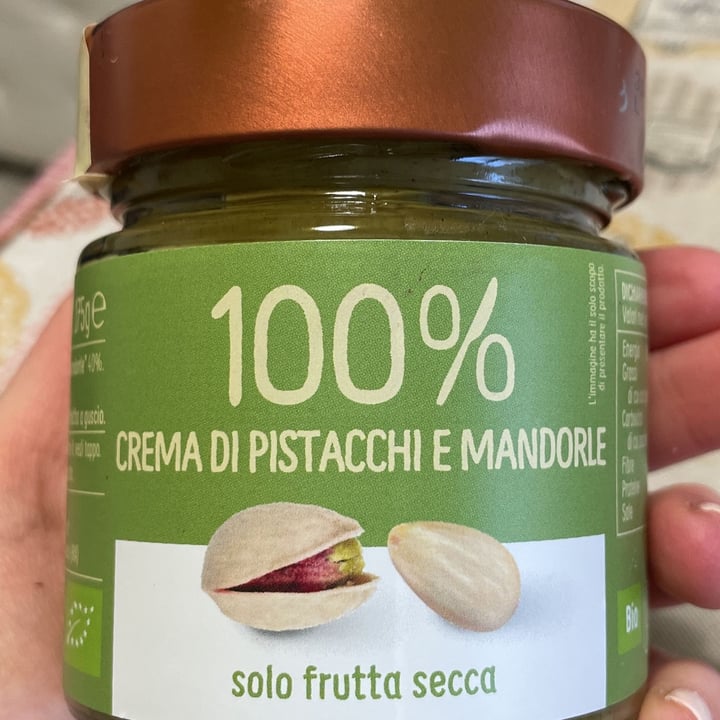 photo of Euro company Srl Società Benefit Crema 100% di pistacchi e mandorle shared by @elisa91 on  26 Mar 2022 - review