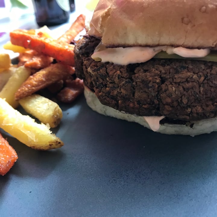 photo of Root Candy Root Candy Burger shared by @dory on  29 Aug 2020 - review