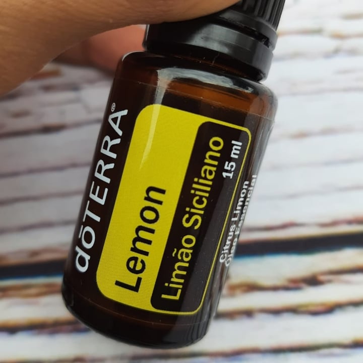 review photo of dōTERRA Lemon shared by @oliverlinki on 09 May 2022 - review