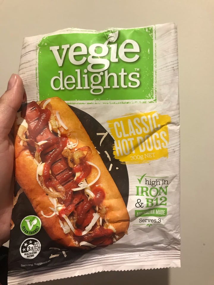 review photo of Vegie Delights Classic Hot Dogs shared by @katelyndsilva on 26 Aug 2019 - review