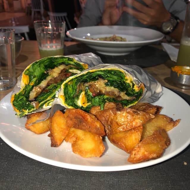 菜肴“Wrapp Veggie”的照片