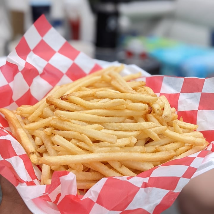 photo of Island Lake Inn French Fries shared by @iszy on  05 Jul 2022 - review