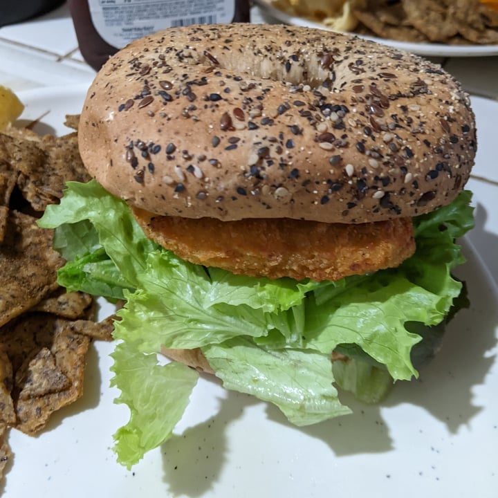 review photo of Dave's Killer Bread Epic Everything Bagels shared by @hipptripp on 14 Dec 2021 - review