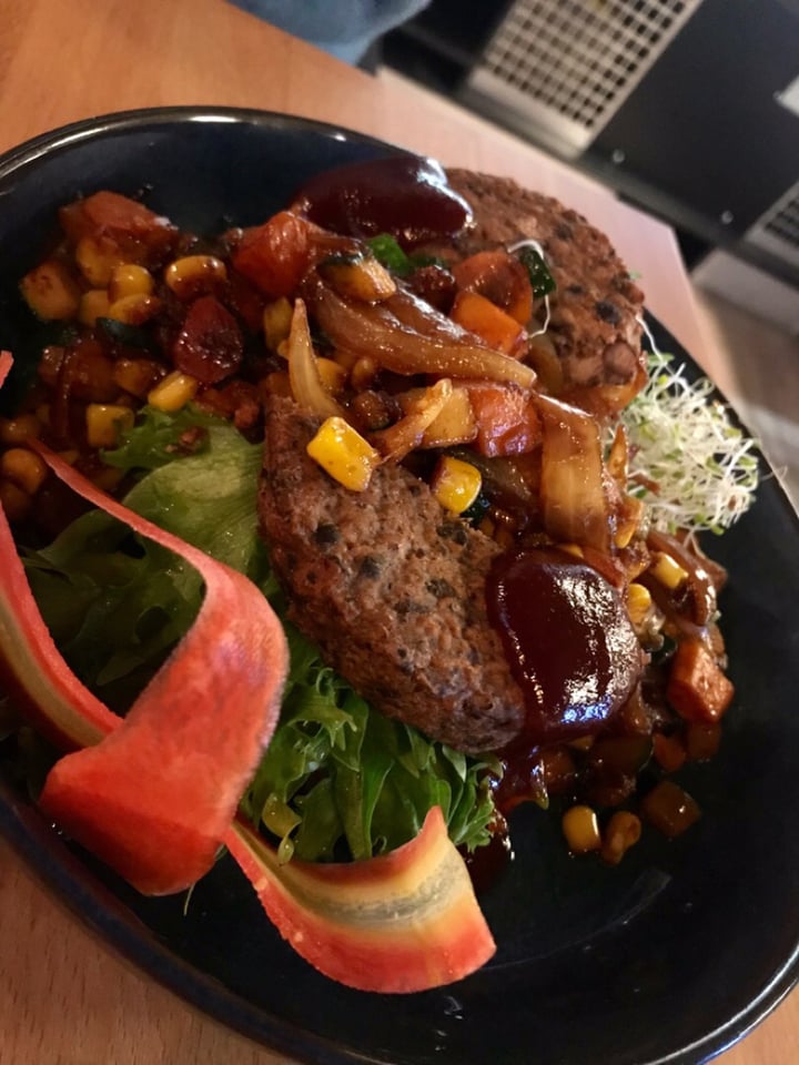 photo of Frø Open Bean and Seaweed Burger Sandwich shared by @kathrinejenssen on  18 Dec 2019 - review