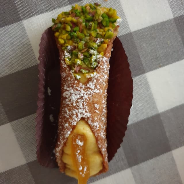 Foto do prato “Cannolo”