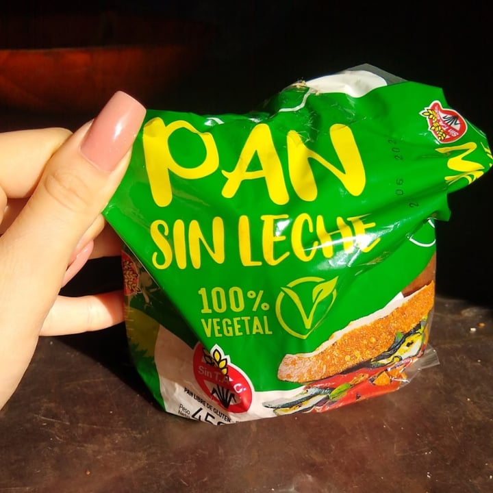 review photo of Cerro Azul Pan Sin Leche shared by @ailiind on 22 Jun 2022 - review