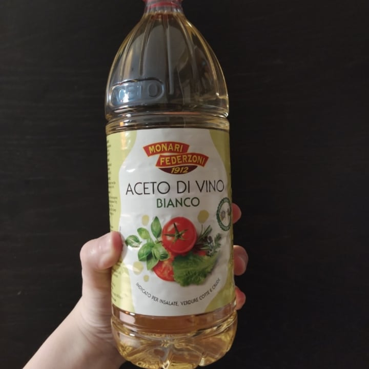 photo of Monari Federzoni Aceto di vino bianco shared by @magicatilde on  31 Oct 2021 - review