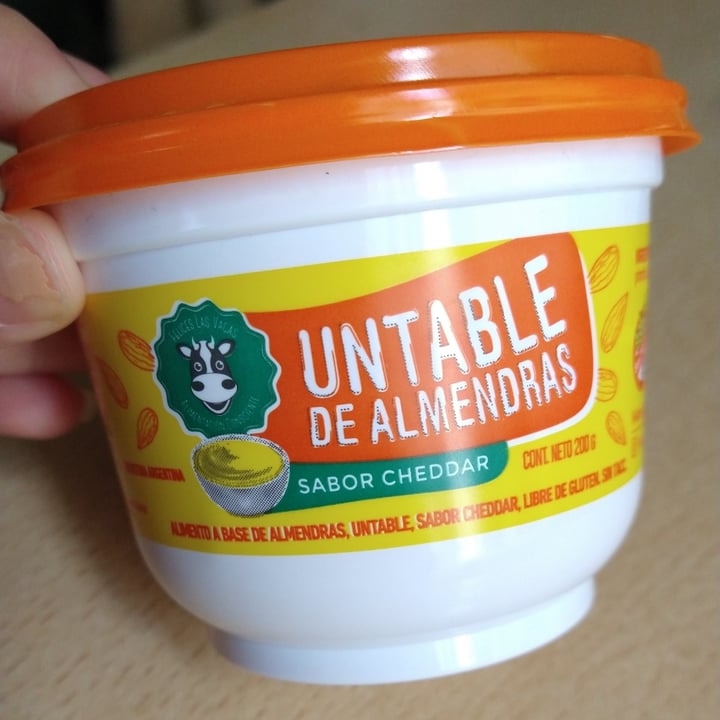 review photo of Felices Las Vacas Untable de Almendras Sabor Cheddar shared by @maayliza on 03 Oct 2020 - review