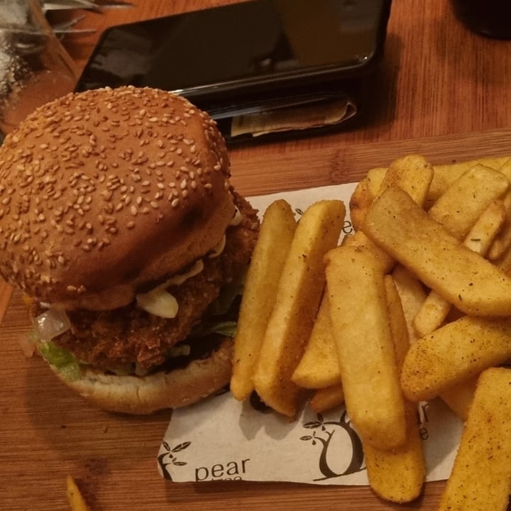 photo of Pear Tree Bistro Seitan chicken burger shared by @sunshineyum on  08 May 2022 - review