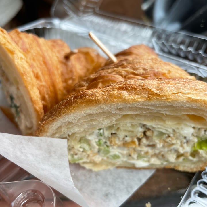 photo of Vegan Danish Bakery Tuna salad sandwich in a croissant shared by @mariajamison on  06 Apr 2022 - review