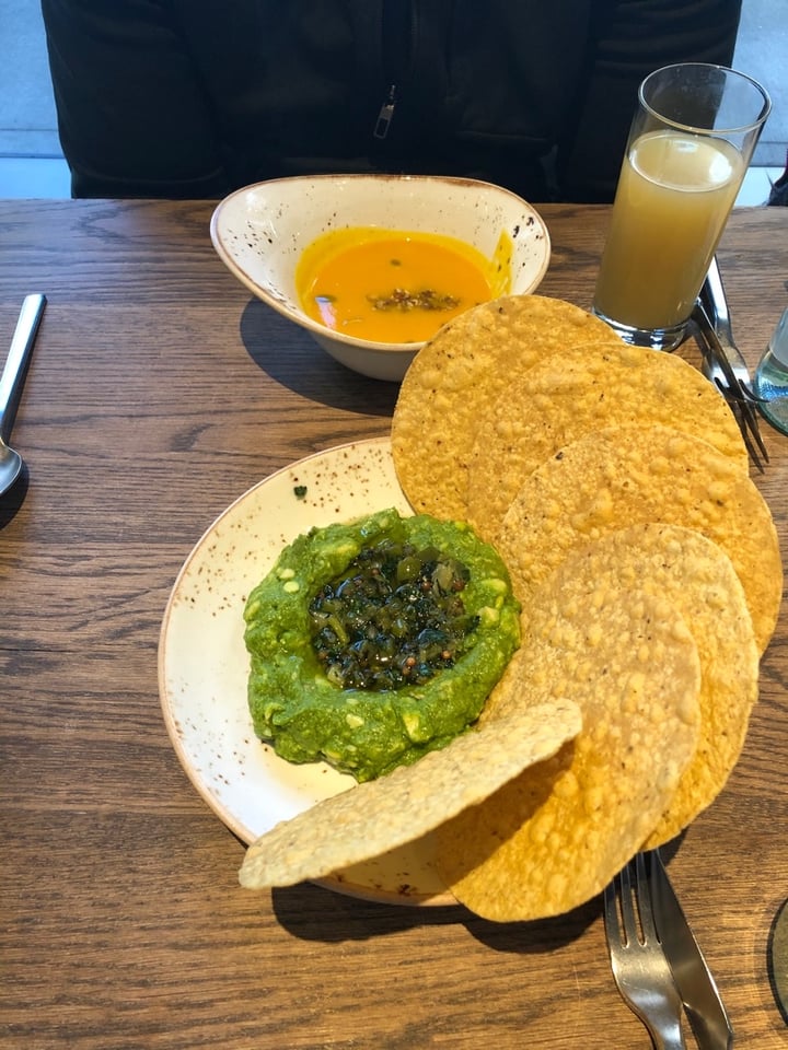 photo of The Little Beet Table Guacamole and Tostada Chips shared by @rachelyoritomi on  25 Nov 2019 - review