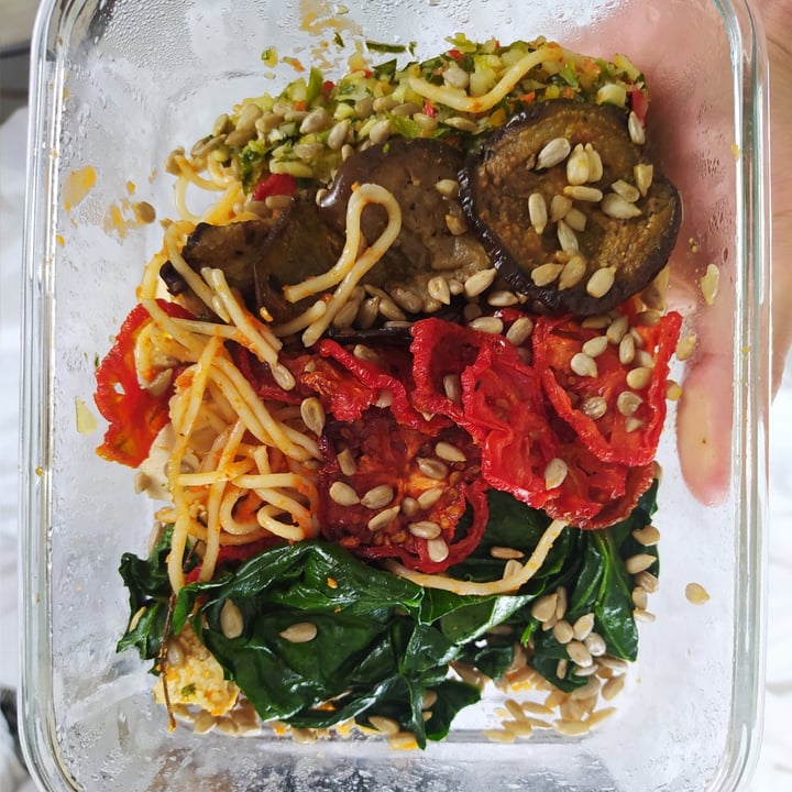 review photo of iOm Cocina Plant-Based Spaghetti Personalizado shared by @miguemigue on 30 Jul 2020 - review