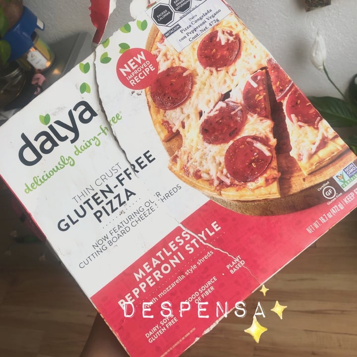 photo of Daiya Gluten-free Pizza Meatless Pepperoni Style shared by @sunshinenz on  23 Oct 2021 - review