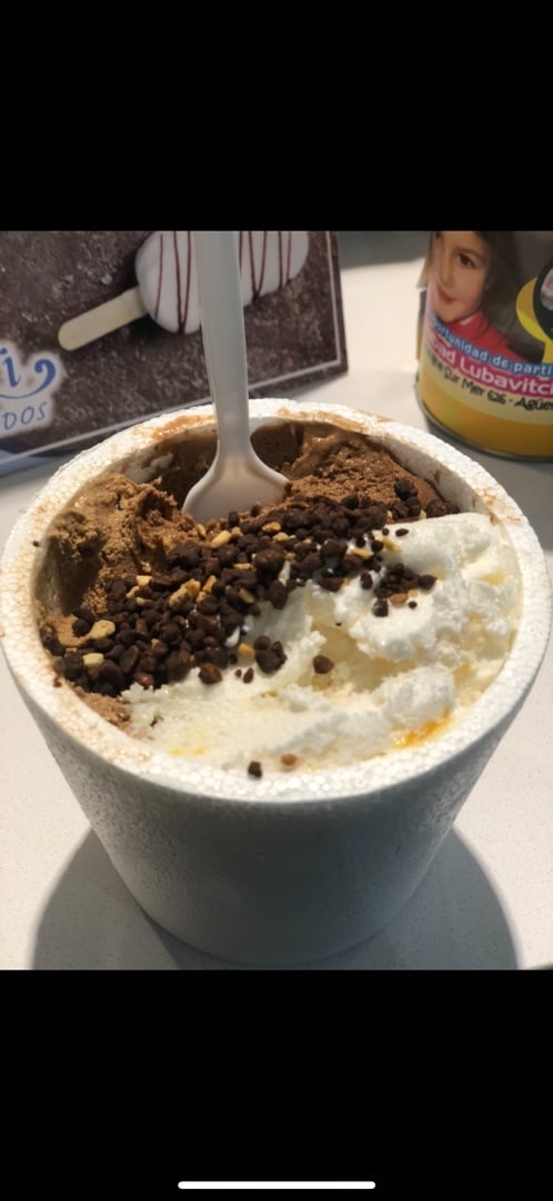 photo of Bali helados Helado De Dulce De Leche Granizado Y Chicolate Con Whisky shared by @fersoria on  19 Jan 2020 - review