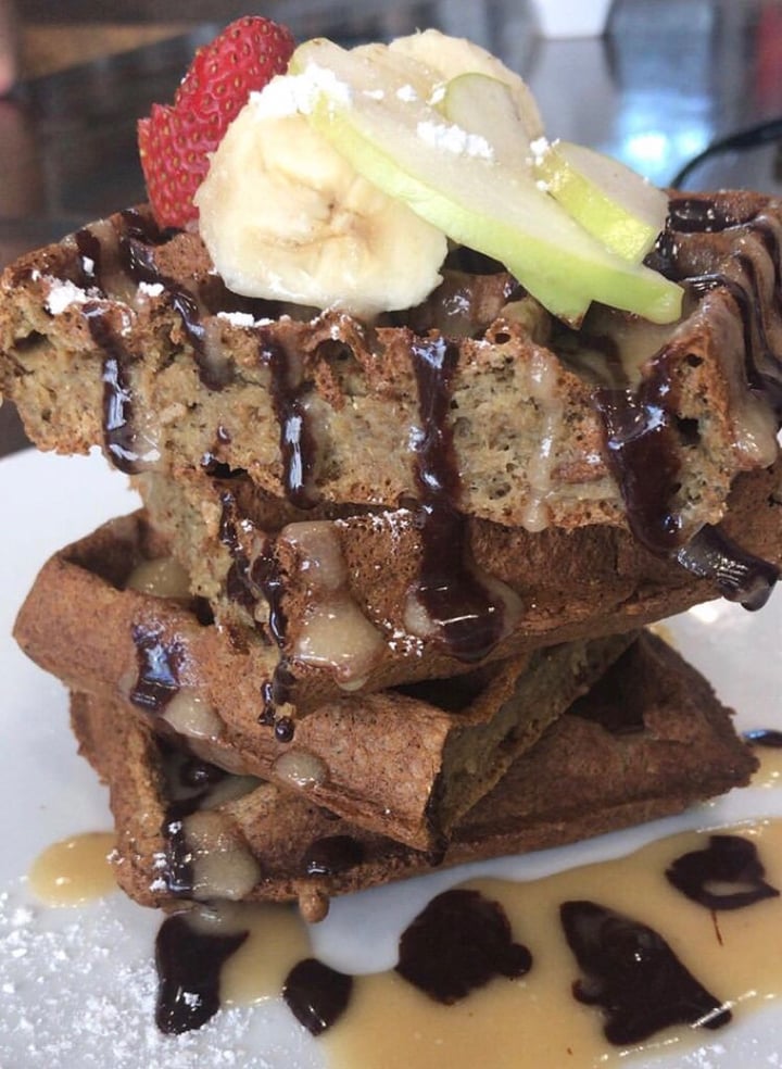 photo of The Pitted Date Vegan Restaurant, Bakery and Café Waffles shared by @danielarojas on  15 Dec 2019 - review