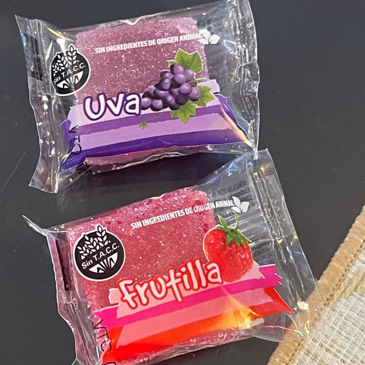 review photo of Cerro Azul Bombón sabor Frutilla shared by @camilacds on 17 Sep 2021 - review