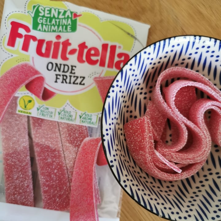 photo of Fruit-tella Onde Frizz shared by @malaff on  02 Jan 2022 - review