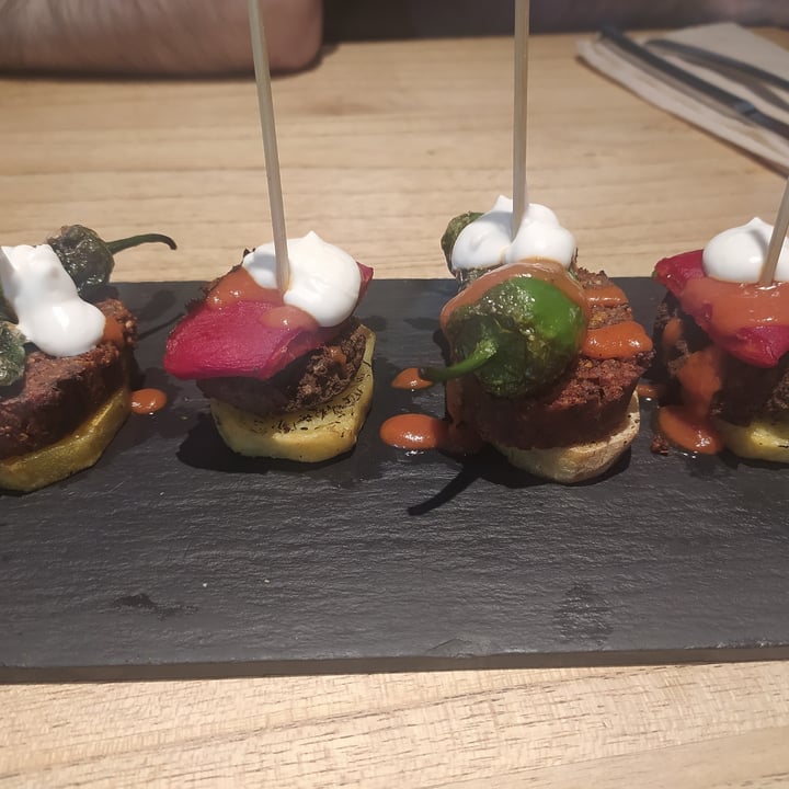 photo of Restaurante Alive Montaditos de patata y morcilla shared by @teysis on  16 May 2022 - review