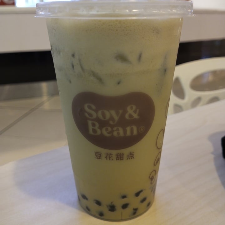 photo of Soy & Bean Matcha non dairy milk tea shared by @plantbae143 on  30 Mar 2022 - review