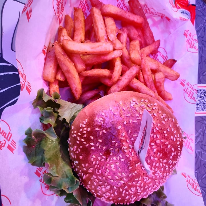 photo of America Graffiti Vegan burger shared by @jordan85 on  18 Sep 2022 - review